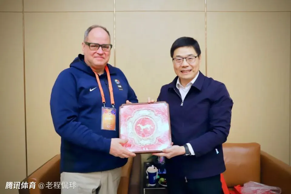如何通过力量训练改善篮球运动员的速度和敏捷性?_0